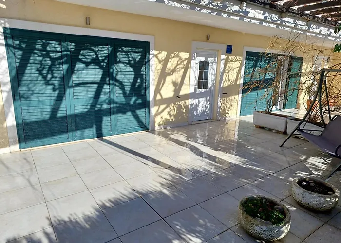 Adriatic Apartment *