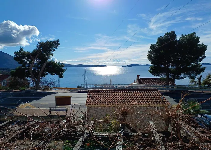 Adriatic Apartment *